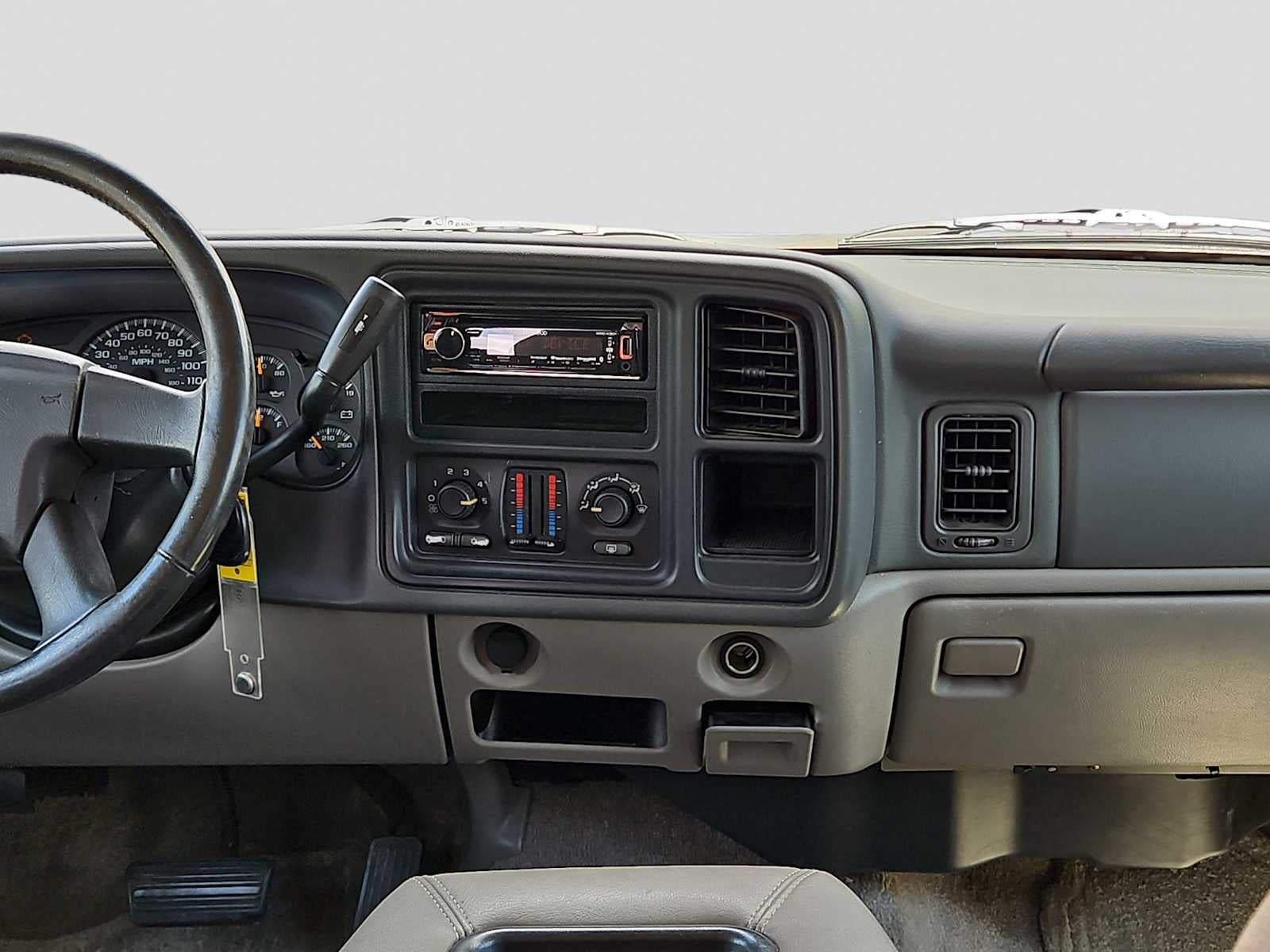 2003 Chevrolet Tahoe LS