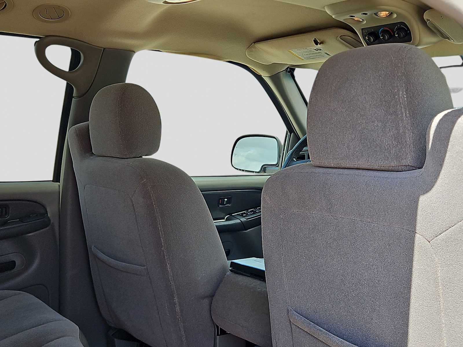 2003 Chevrolet Tahoe LS