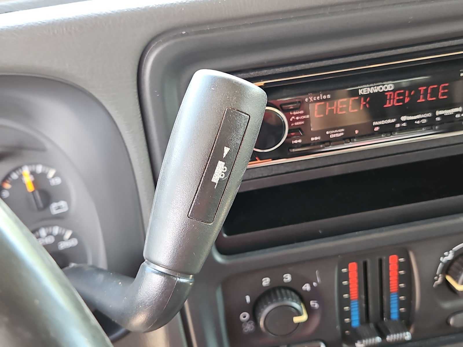 2003 Chevrolet Tahoe LS
