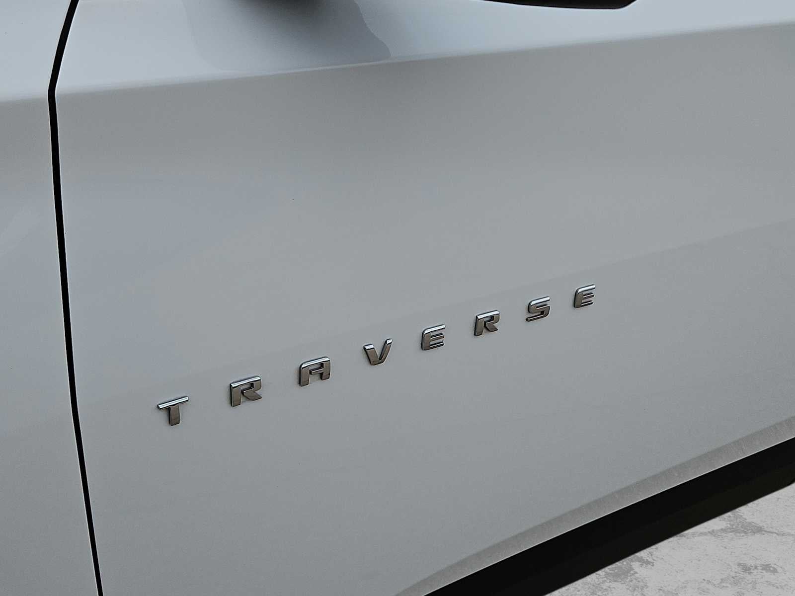 2023 Chevrolet Traverse FWD LS
