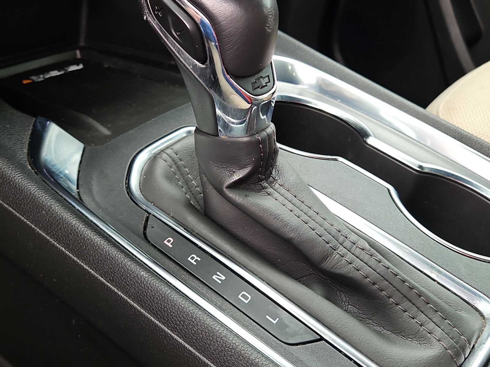 2022 Chevrolet Traverse FWD LT Cloth