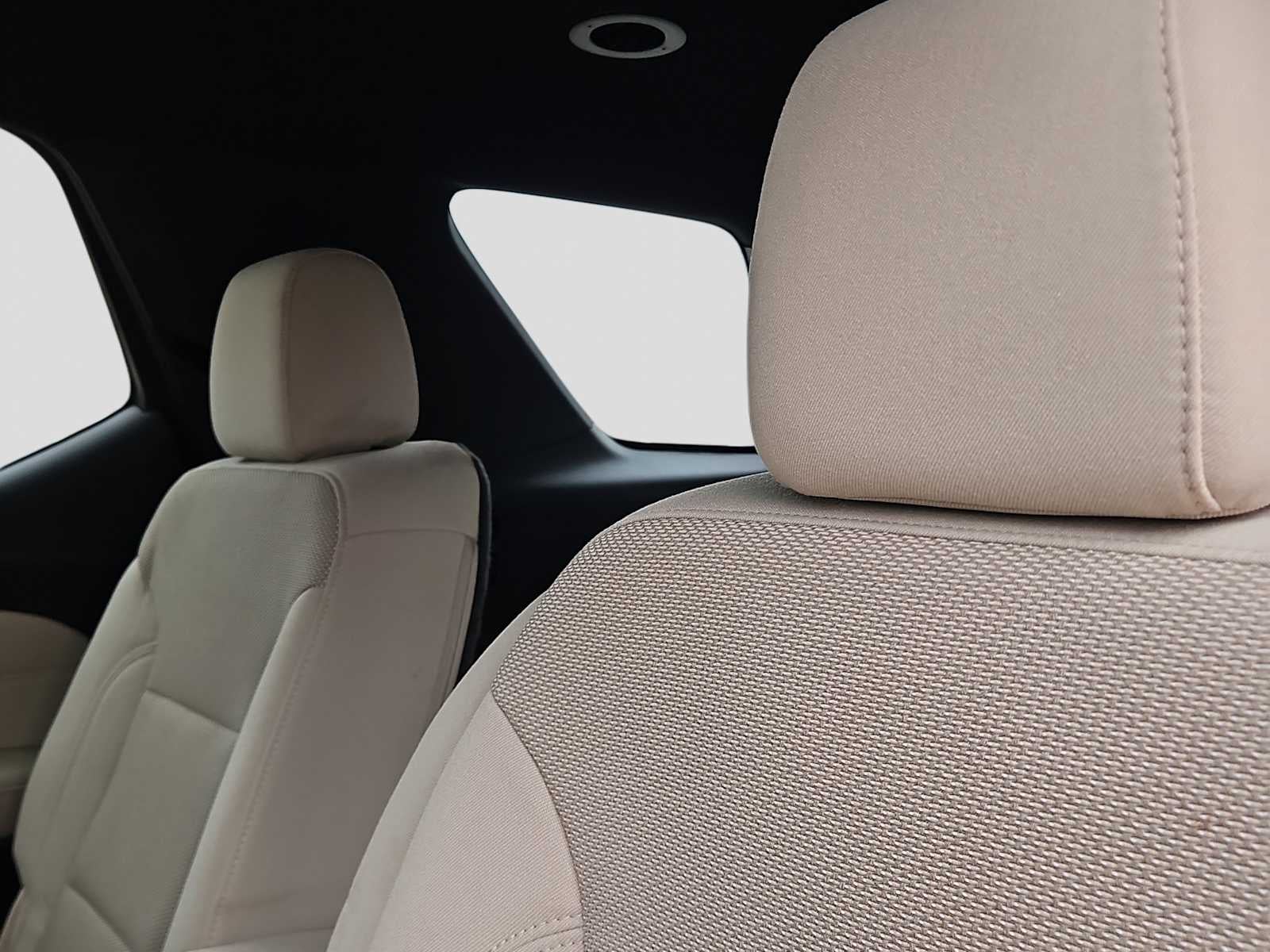 2022 Chevrolet Traverse FWD LT Cloth