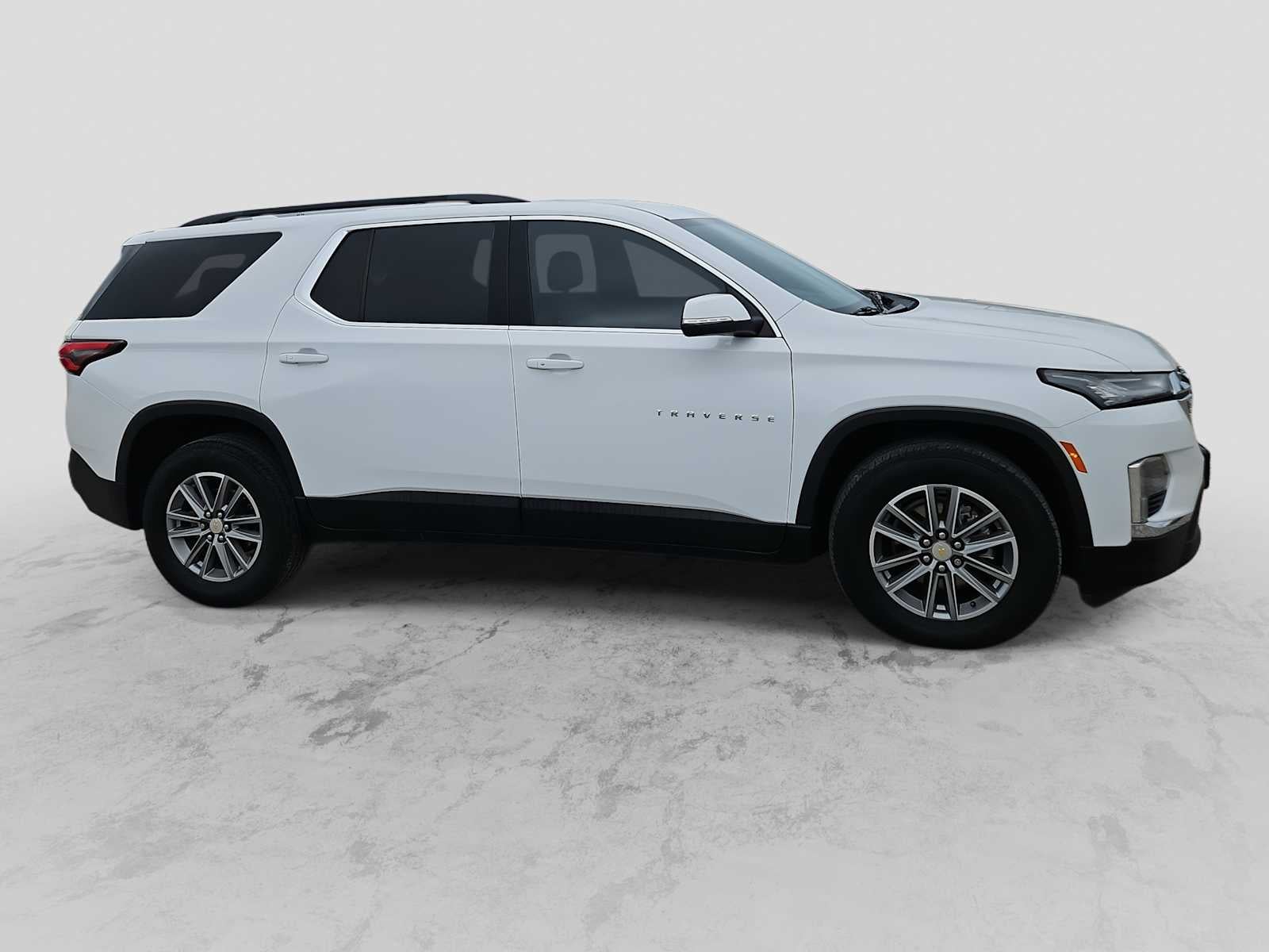 2022 Chevrolet Traverse FWD LT Cloth