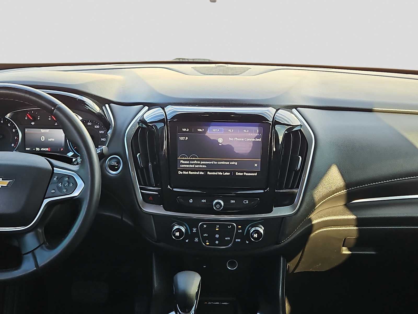 2023 Chevrolet Traverse FWD LT Cloth