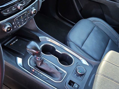 2022 Chevrolet Traverse FWD LT Leather