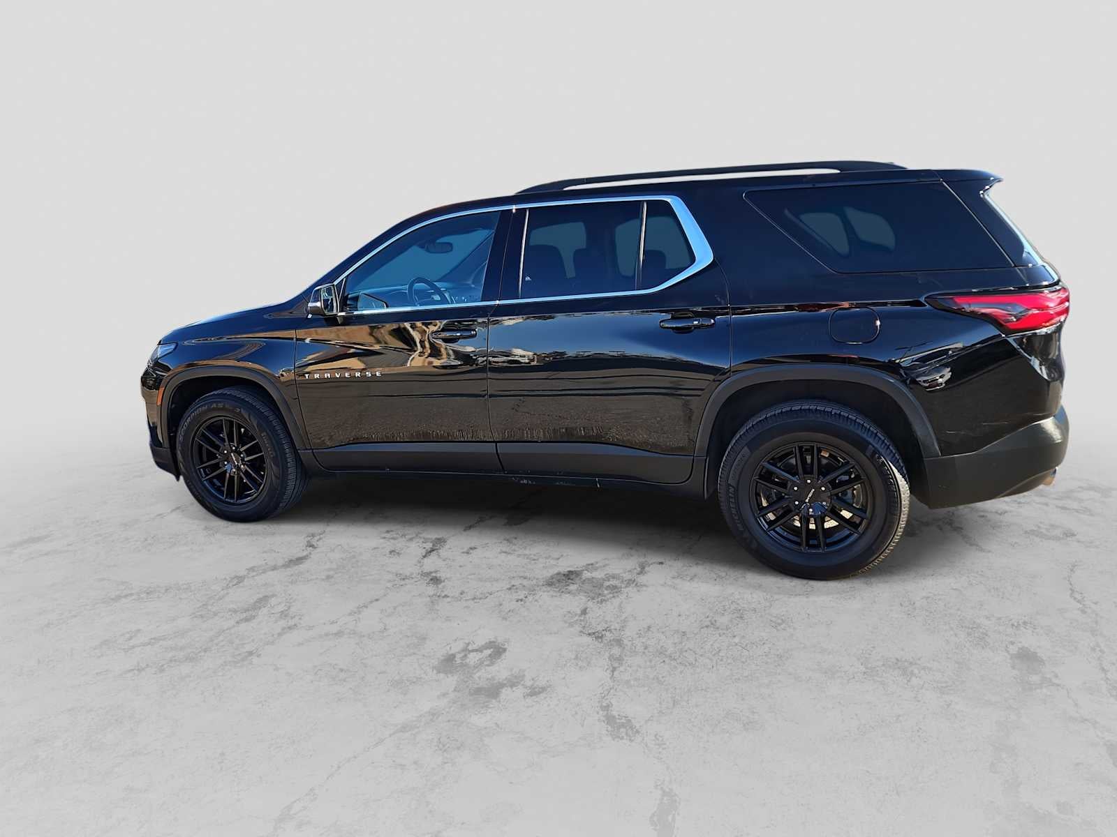 2022 Chevrolet Traverse FWD LT Leather