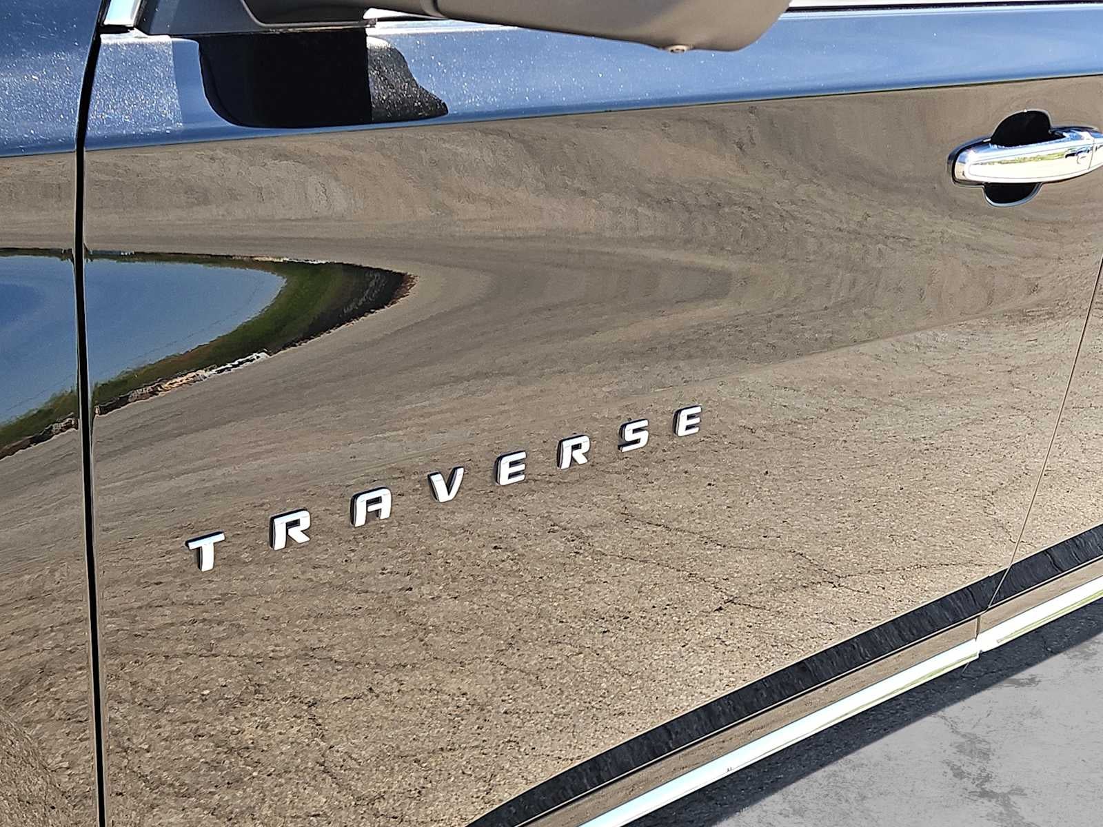 2023 Chevrolet Traverse FWD Premier