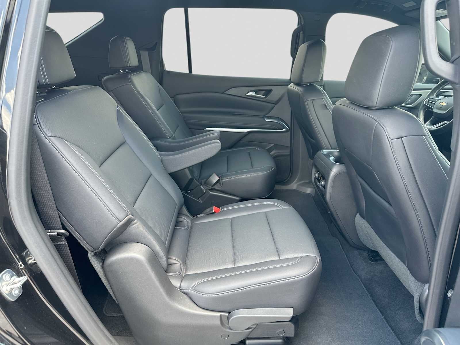 2025 Chevrolet Traverse AWD 4dr LT w/2LT