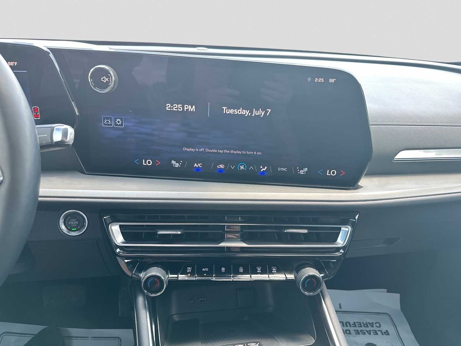 2025 Chevrolet Traverse AWD 4dr LT w/2LT