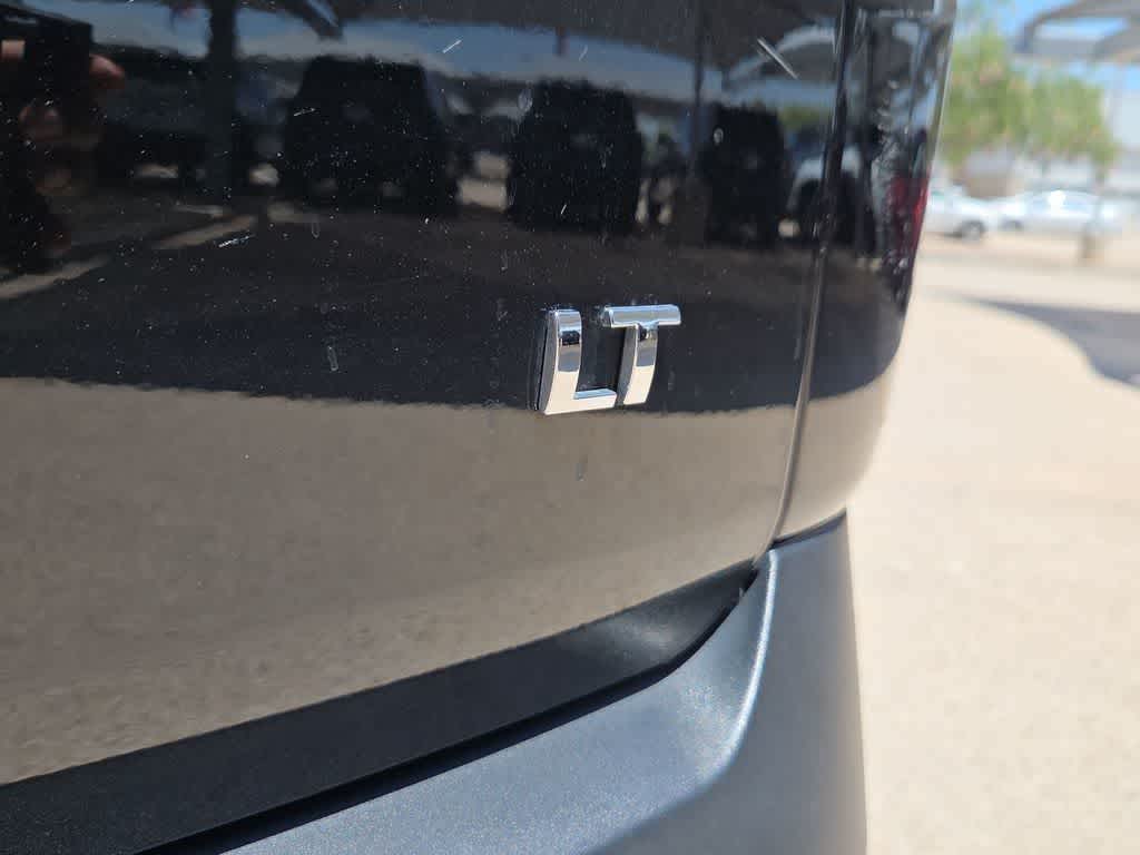 2023 Chevrolet Traverse AWD LT Leather