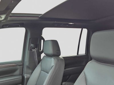 2023 Chevrolet Suburban 2WD LT