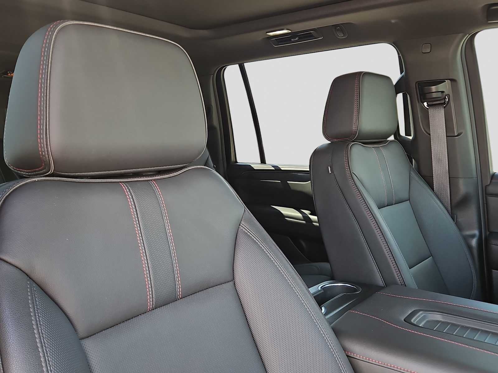 2024 Chevrolet Suburban 2WD RST