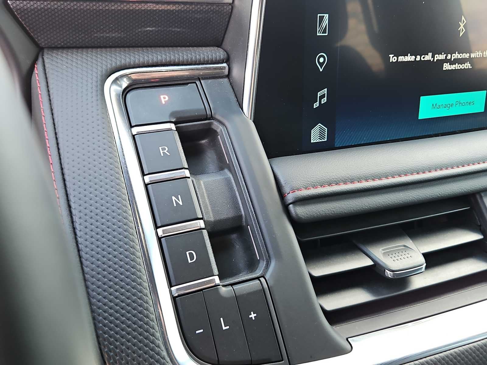 2024 Chevrolet Suburban 2WD RST