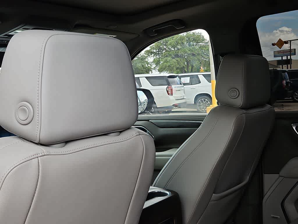 2023 Chevrolet Suburban 4WD Z71