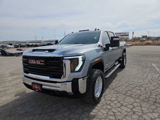 2024 GMC Sierra 2500HD 4WD Crew Cab Standard Bed Pro