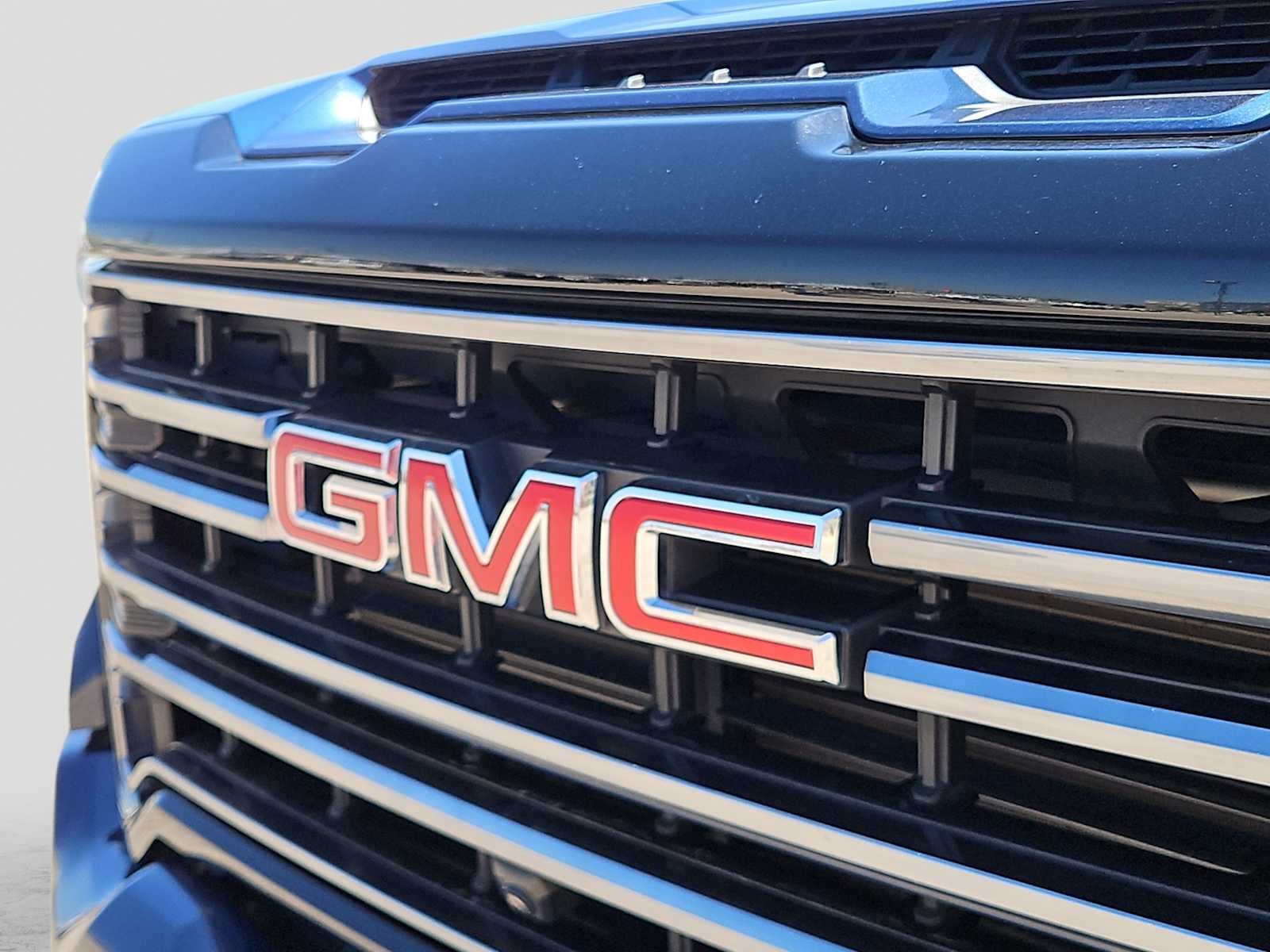 2023 GMC Sierra 2500HD 4WD Crew Cab Standard Bed AT4