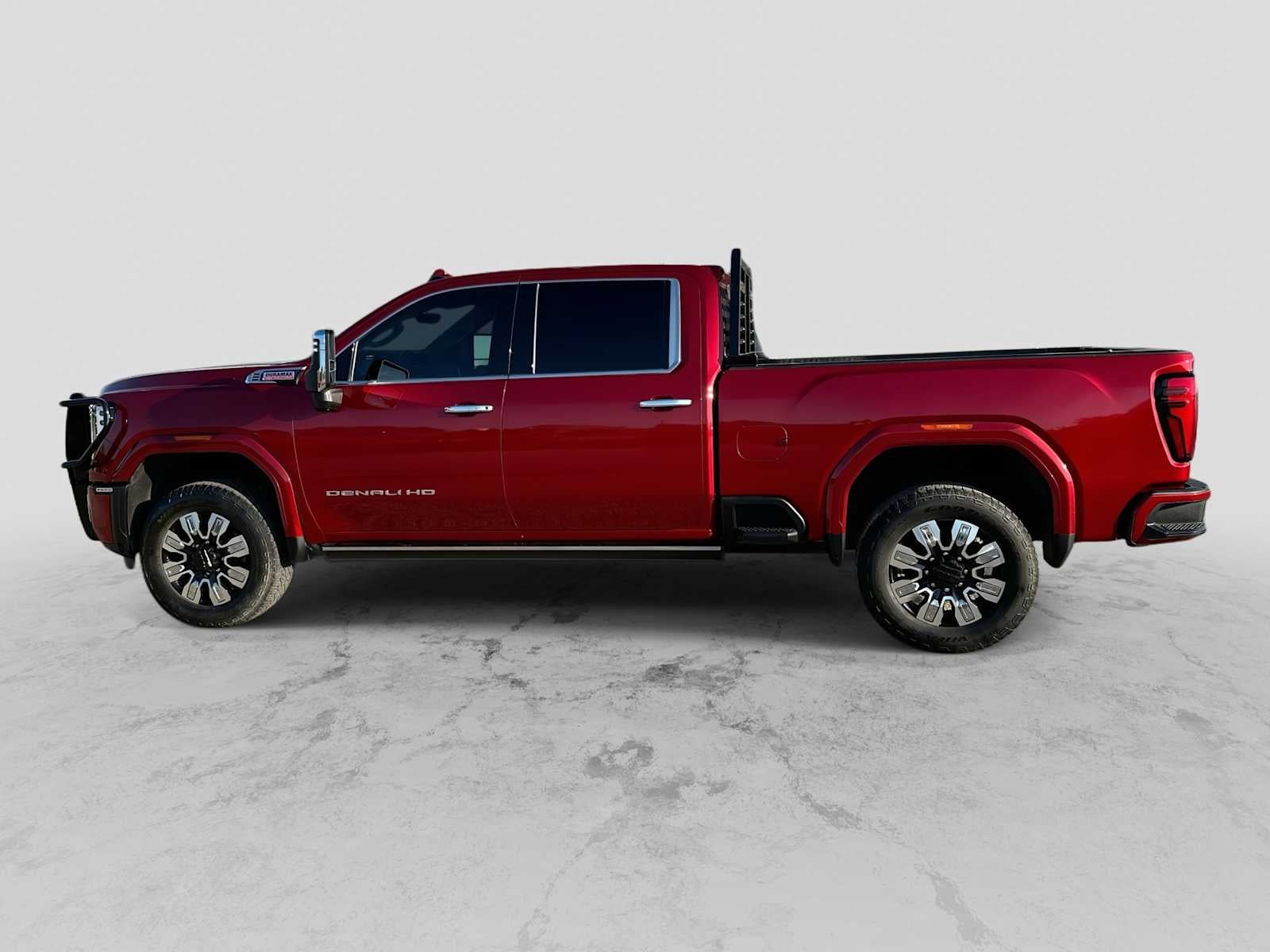 2024 GMC Sierra 2500HD 4WD Crew Cab Standard Bed Denali