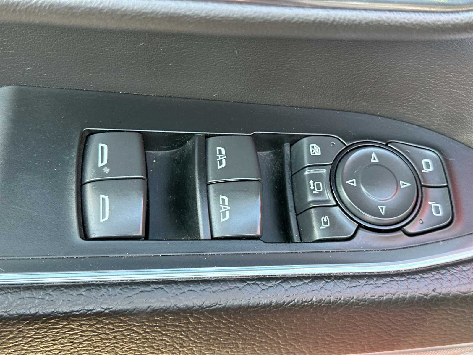 2024 GMC Sierra 2500HD 4WD Crew Cab Standard Bed Denali