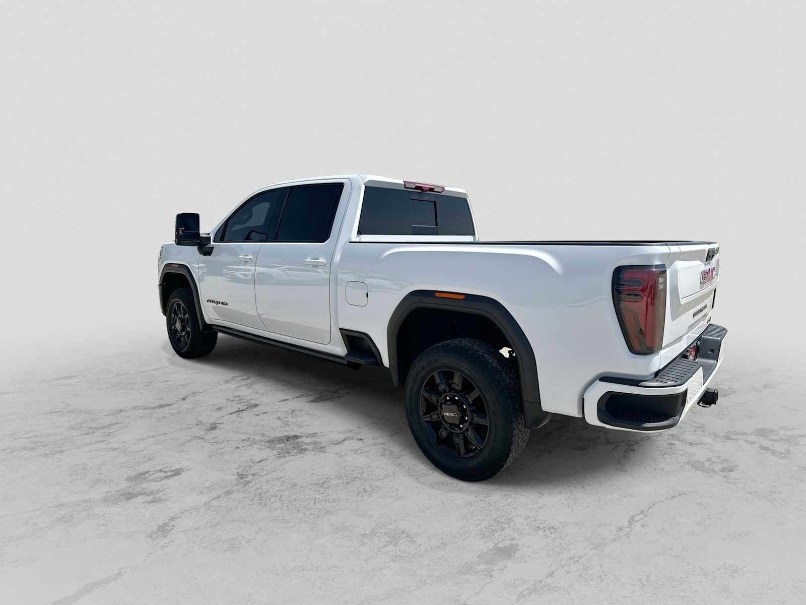 2025 GMC Sierra 2500HD 4WD Crew Cab Standard Bed AT4