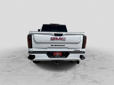 2025 GMC Sierra 2500HD 4WD Crew Cab Standard Bed AT4