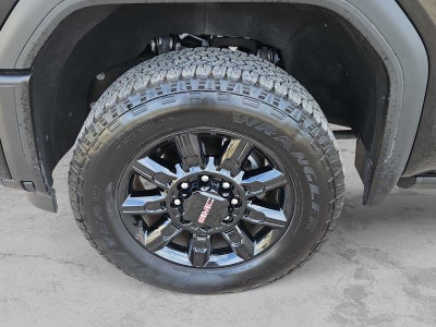 2025 GMC Sierra 2500HD 4WD Crew Cab Standard Bed AT4