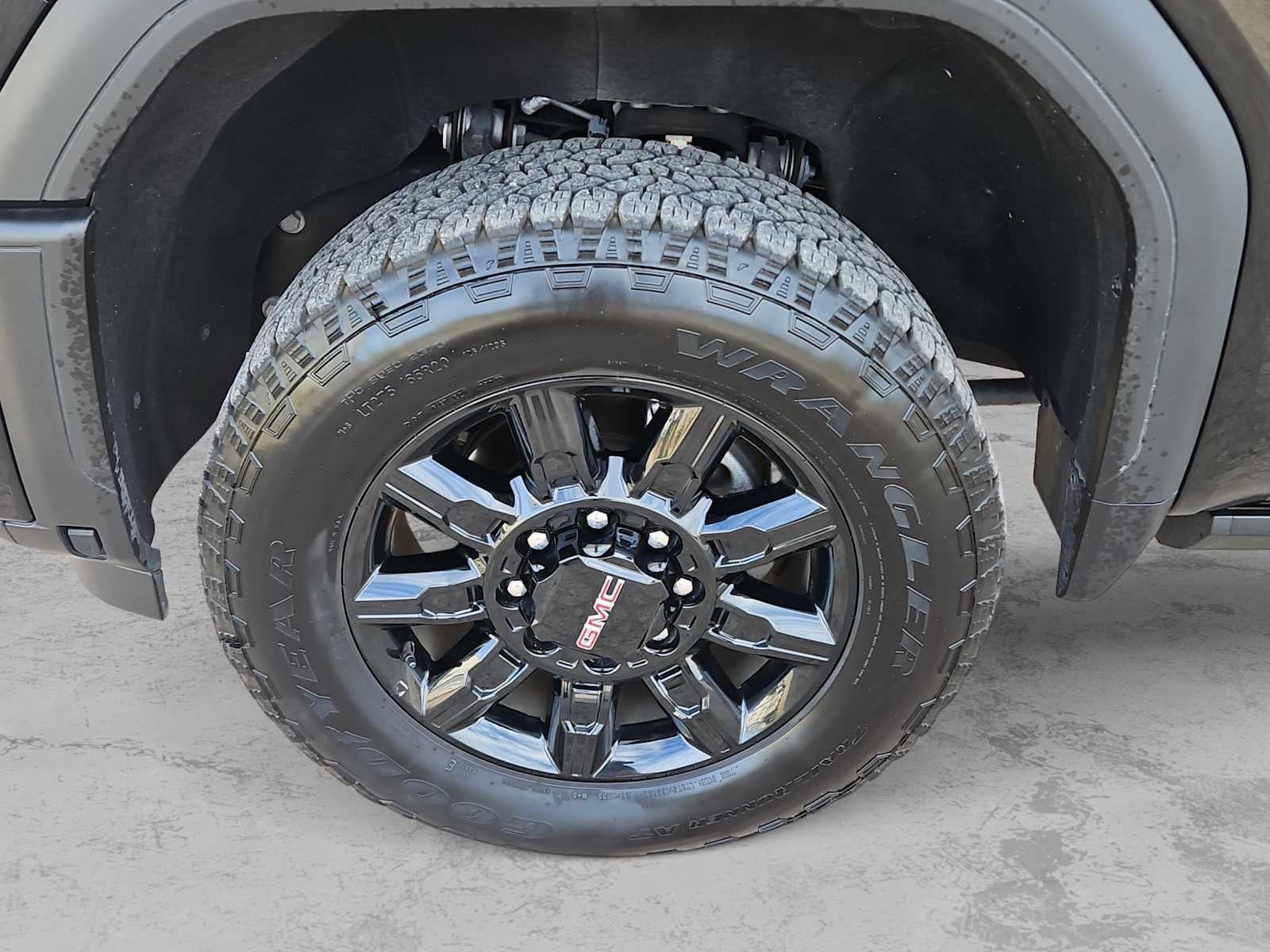 2025 GMC Sierra 2500HD 4WD Crew Cab Standard Bed AT4