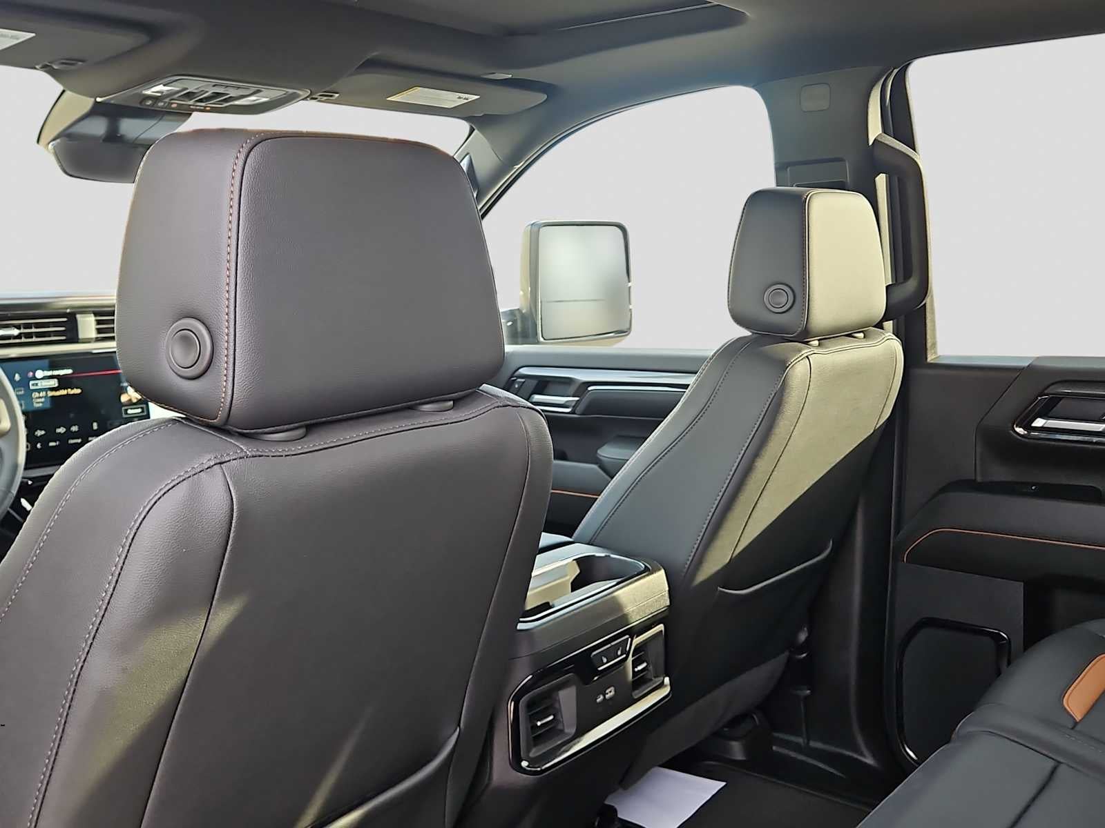 2025 GMC Sierra 2500HD 4WD Crew Cab Standard Bed AT4