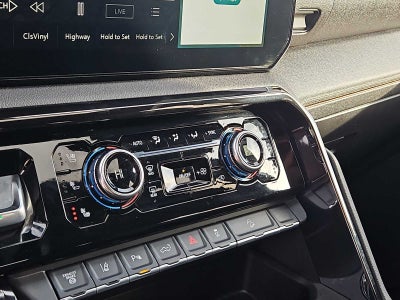 2025 GMC Sierra 2500HD 4WD Crew Cab Standard Bed AT4