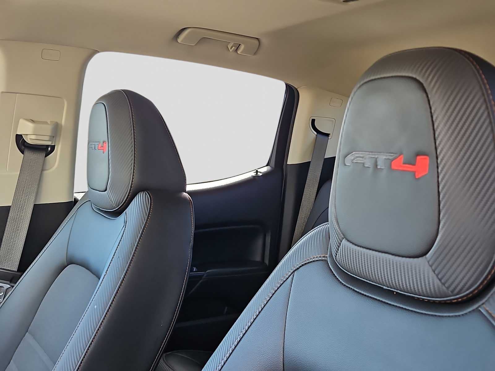 2021 GMC Canyon 4WD Crew Cab Short Box AT4 - Cloth