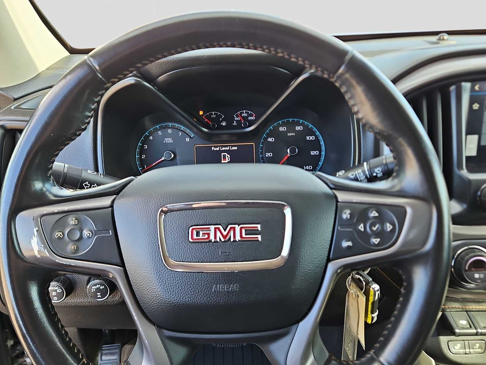 2021 GMC Canyon 4WD Crew Cab Short Box AT4 - Cloth