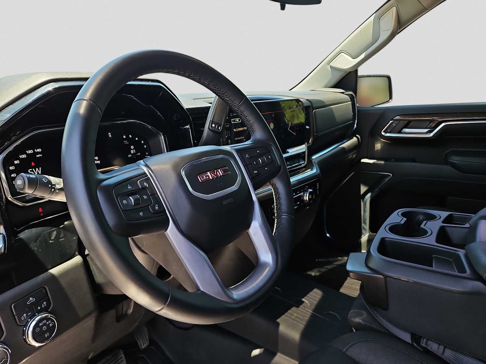 2024 GMC Sierra 1500 2WD Crew Cab Short Box Elevation