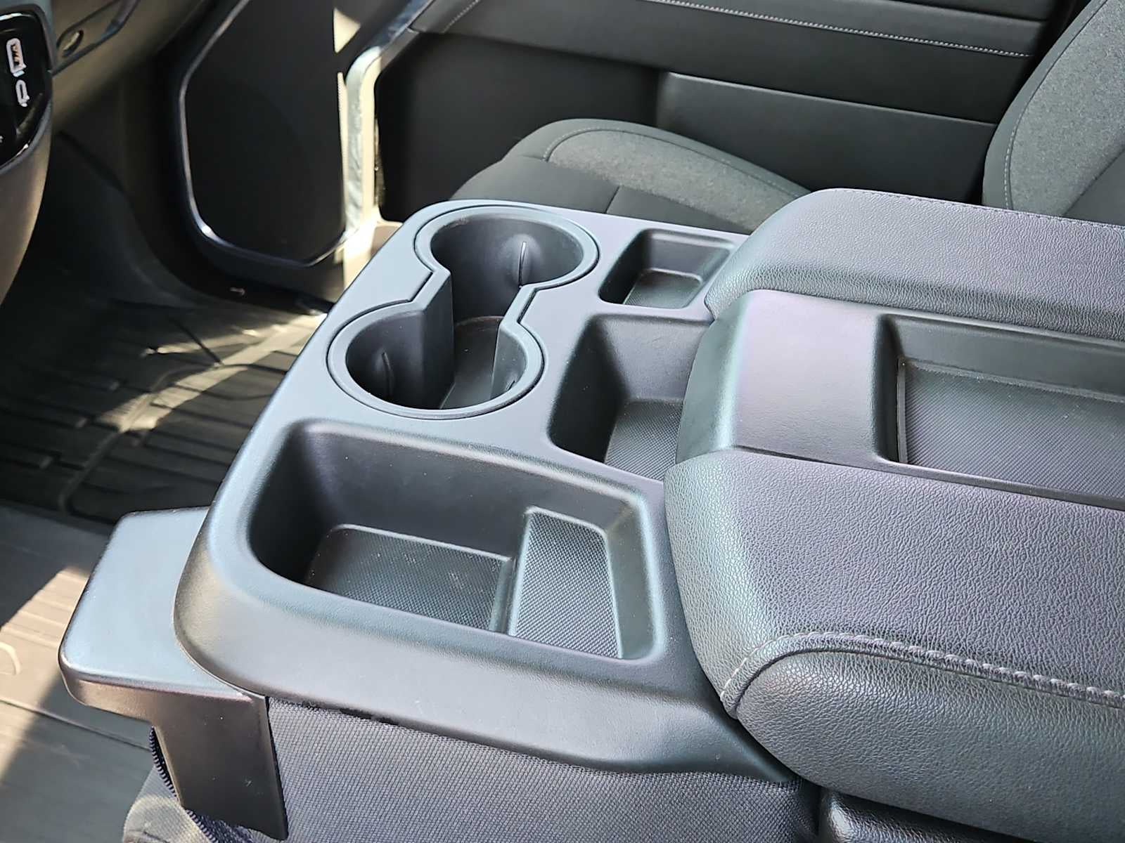 2024 GMC Sierra 1500 2WD Crew Cab Short Box Elevation