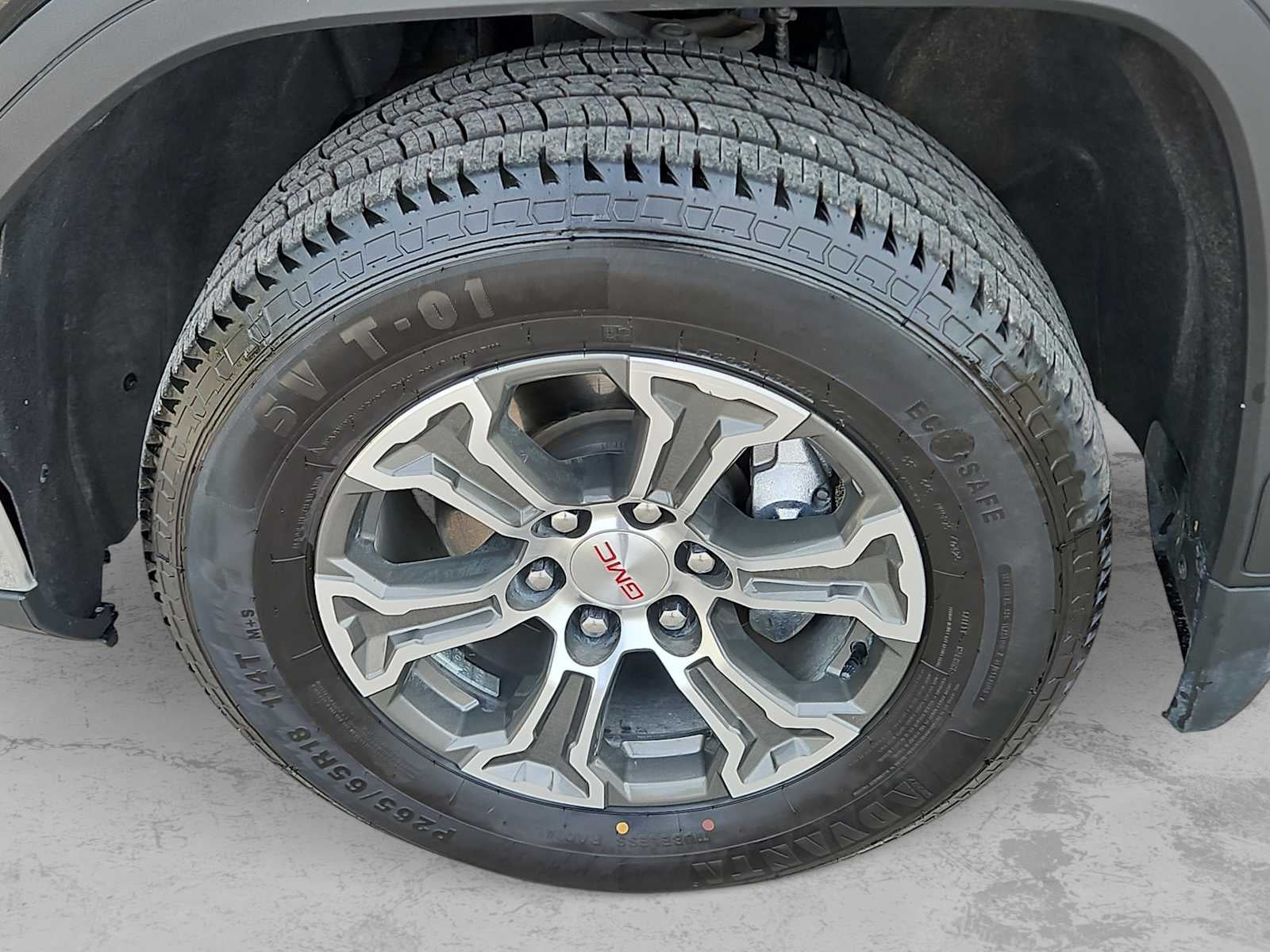 2025 GMC Sierra 1500 2WD Crew Cab Short Box SLT
