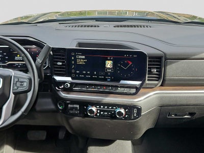 2025 GMC Sierra 1500 2WD Crew Cab Short Box SLT