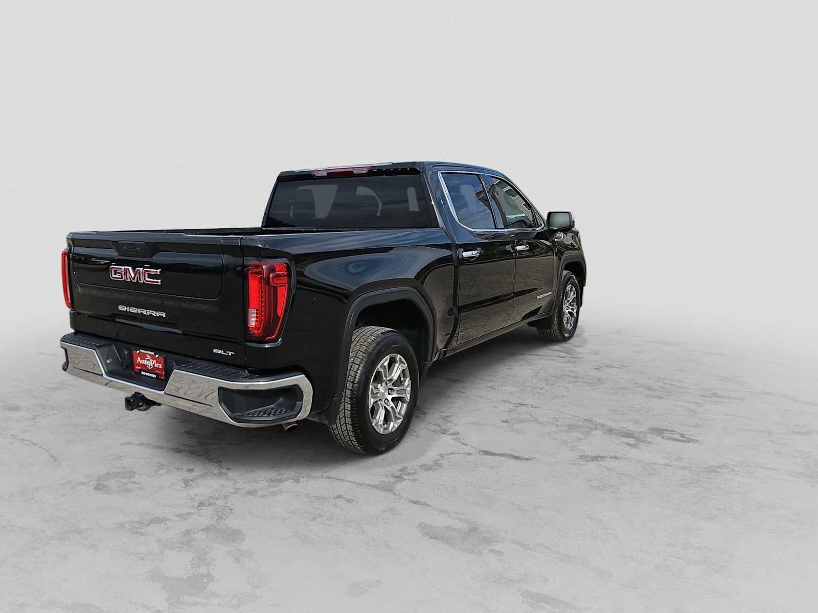 2025 GMC Sierra 1500 2WD Crew Cab Short Box SLT