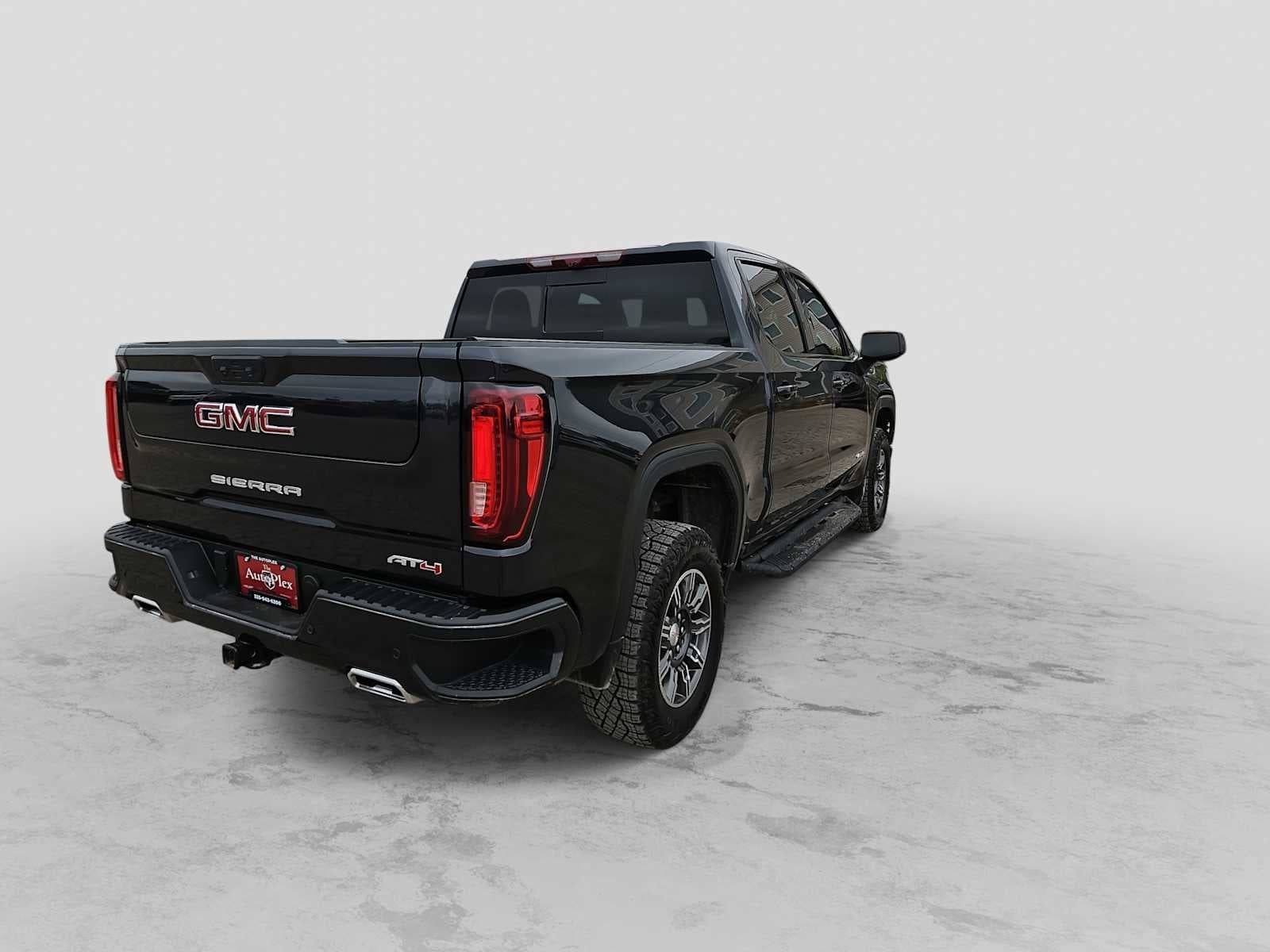 2025 GMC Sierra 1500 4WD Crew Cab Short Box AT4