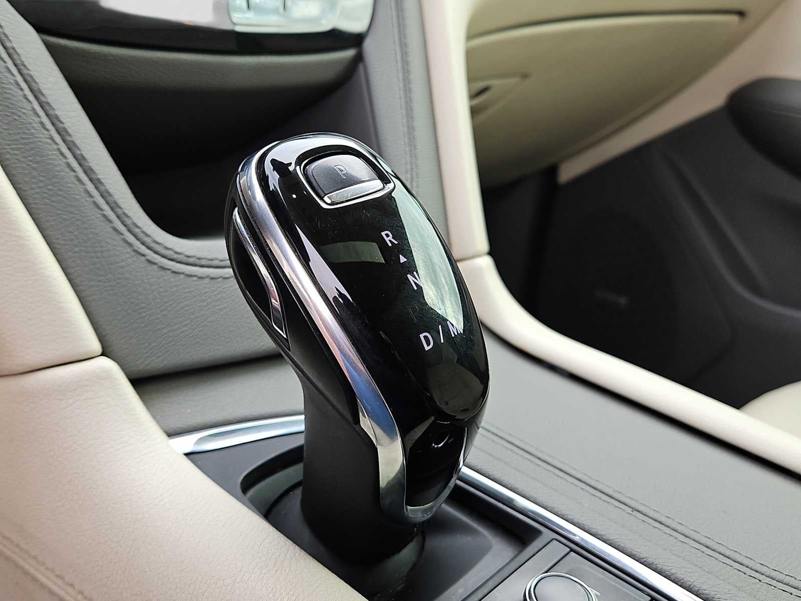 2020 Cadillac XT5 FWD Premium Luxury