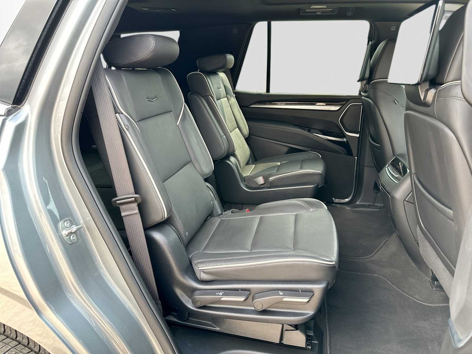 2025 Cadillac Escalade Premium Luxury