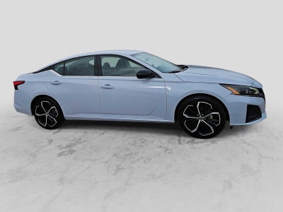 2024 Nissan Altima SR FWD
