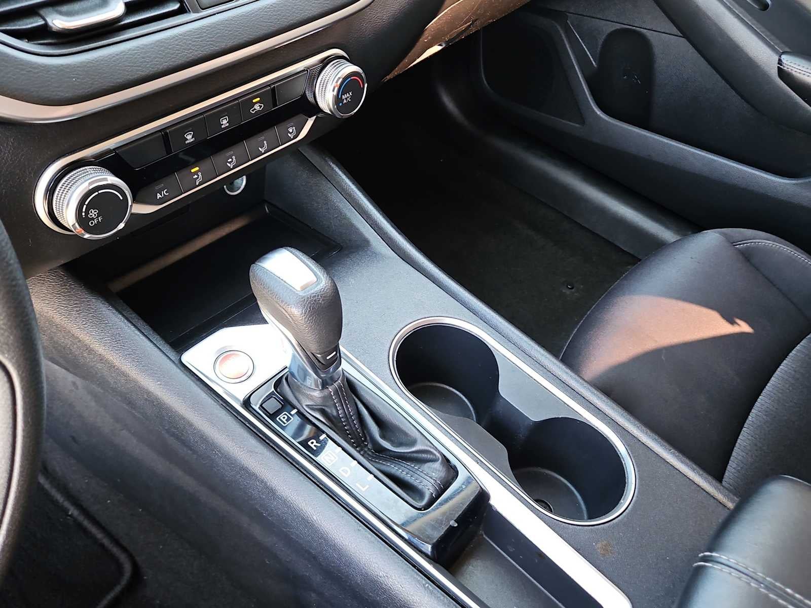 2022 Nissan Altima SV FWD