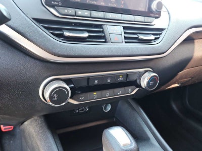 2022 Nissan Altima SV FWD