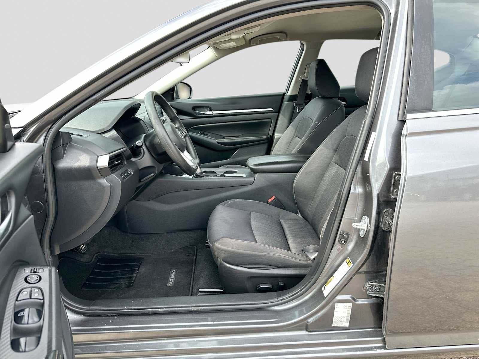 2022 Nissan Altima SV FWD