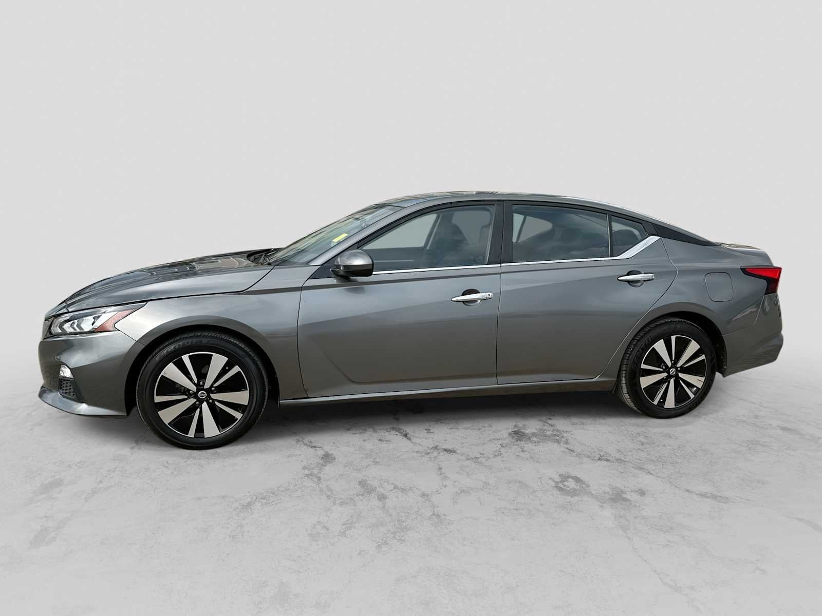 2022 Nissan Altima SV FWD