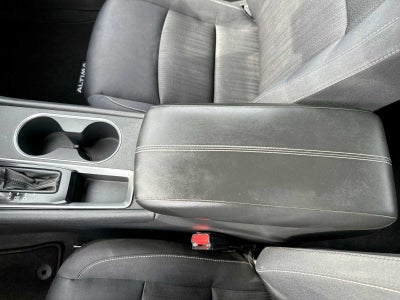 2022 Nissan Altima SV FWD