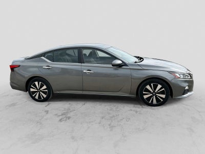 2022 Nissan Altima SV FWD