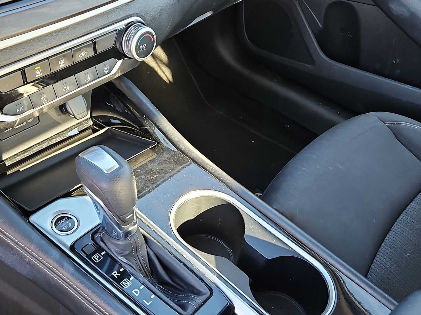 2023 Nissan Altima SV FWD