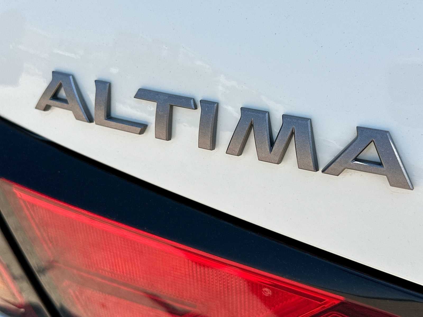 2025 Nissan Altima SV FWD