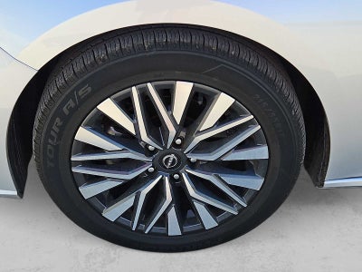 2024 Nissan Altima SV FWD