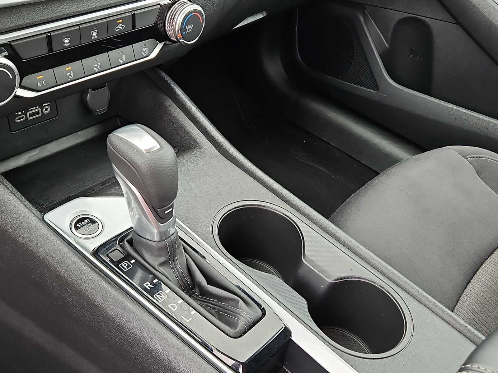 2025 Nissan Altima SV FWD