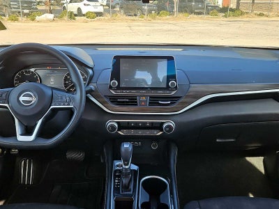 2023 Nissan Altima SV FWD